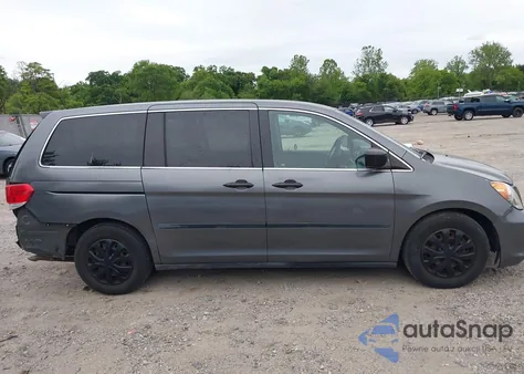 2010 Honda Odyssey Lx z USA, uszkodzony, nr VIN 5FNRL3H24AB055902
